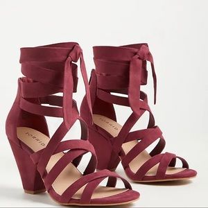 Torrid NWT Strappy Cone Heel Shoe - Faux Suede Burgundy (WW) Size 8